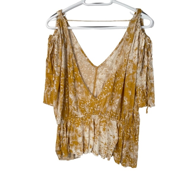 Free People Size Large Abracadabra Cold Shoulder Floral Top Blouse OB385518 - Picture 9 of 16